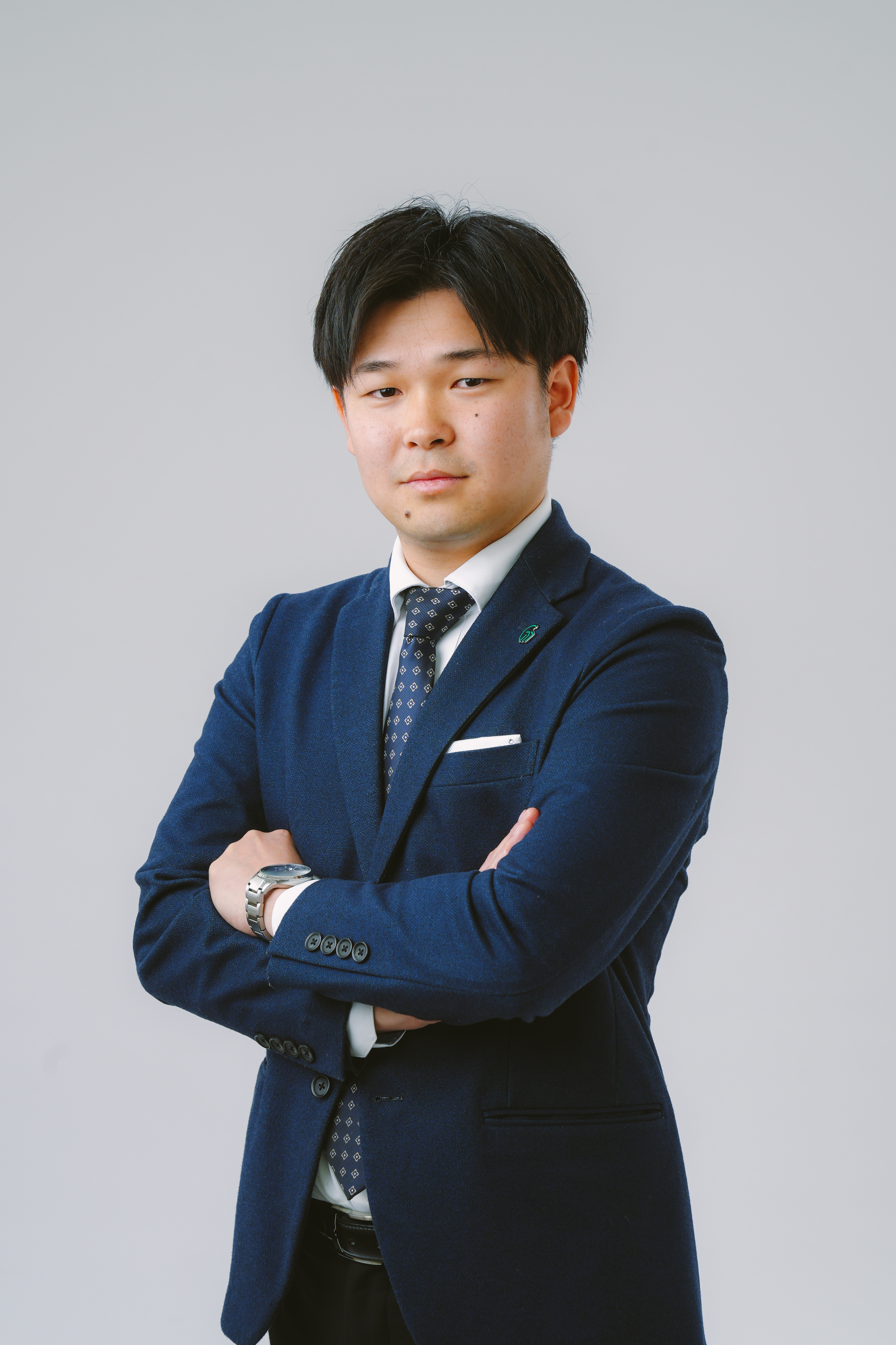 営業 川満 航